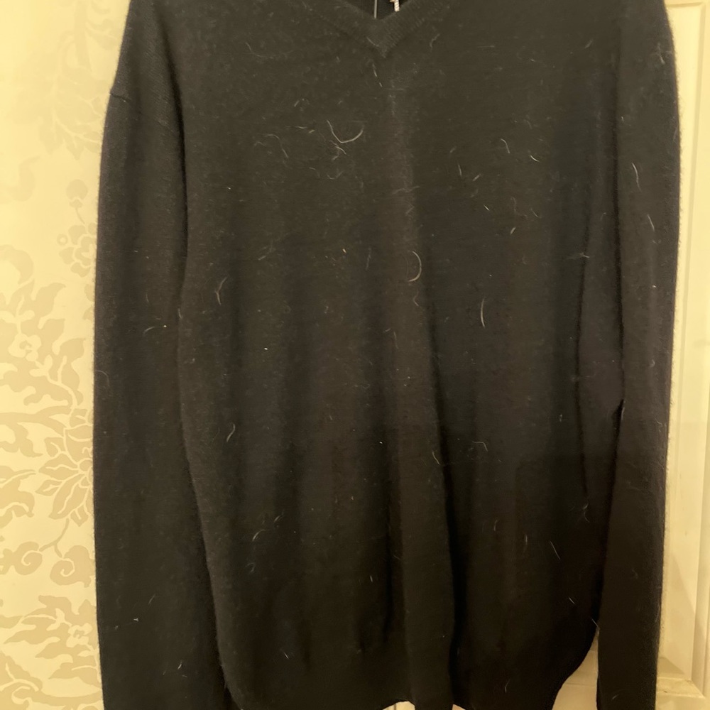 Cashmere black sweater